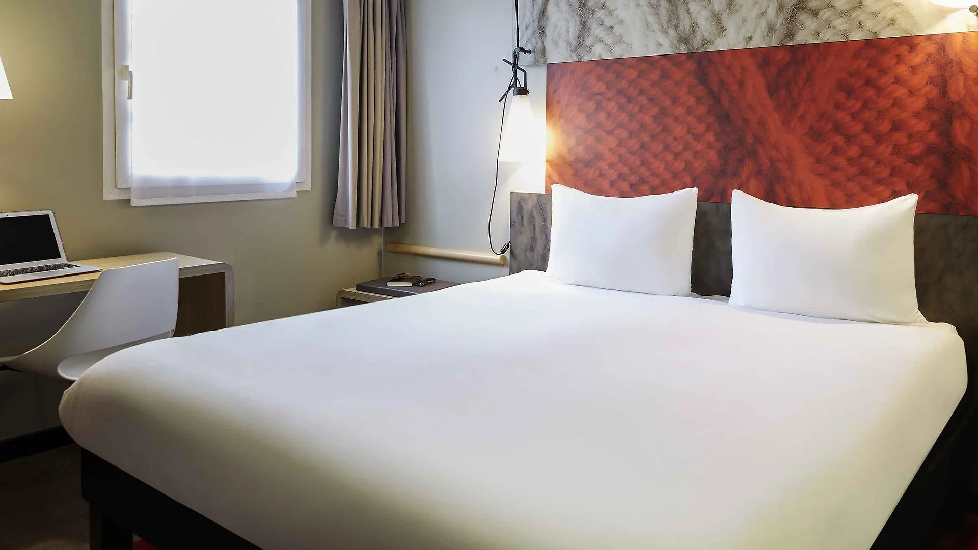 Ibis Canal Saint Martin