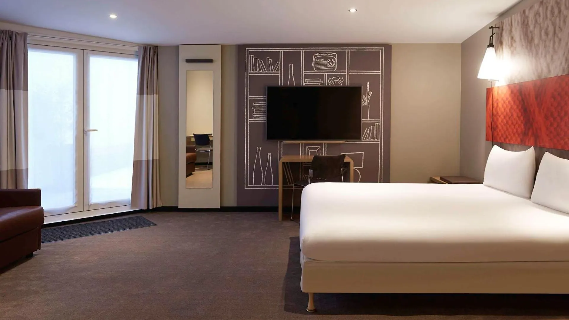 Ibis Canal Saint Martin