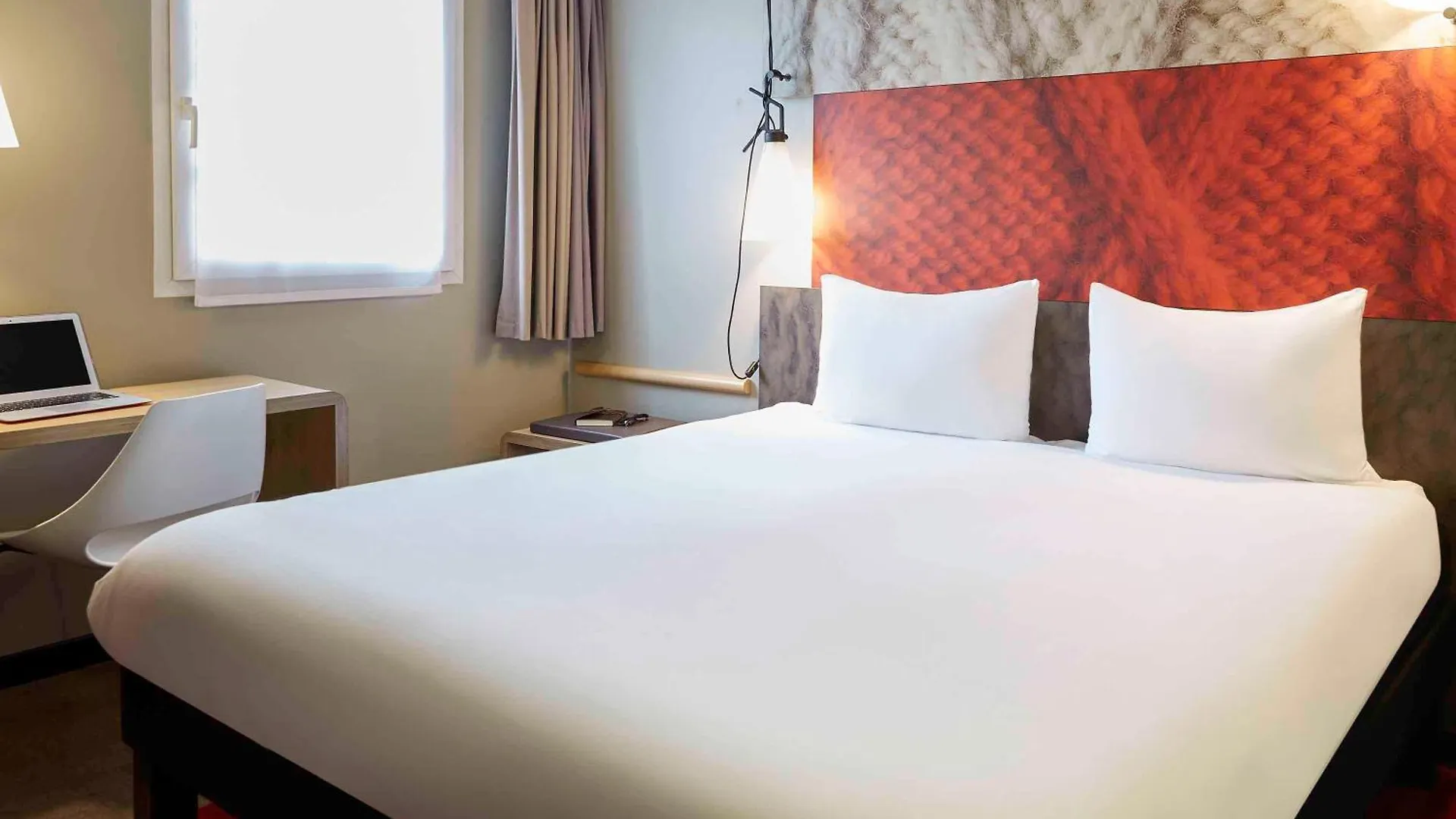 Ibis Canal Saint Martin Hotel Paris