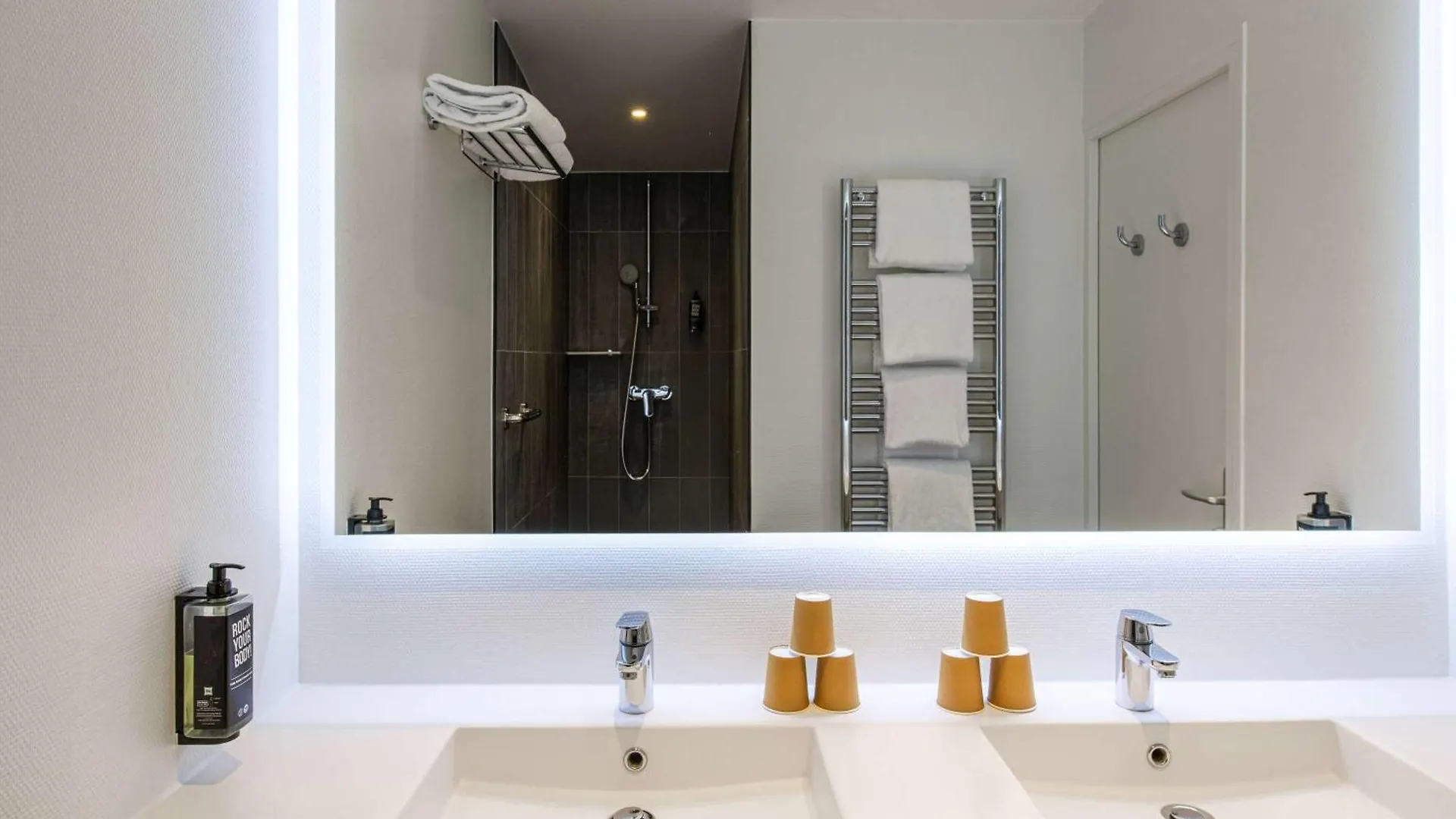 Ibis Canal Saint Martin 3*