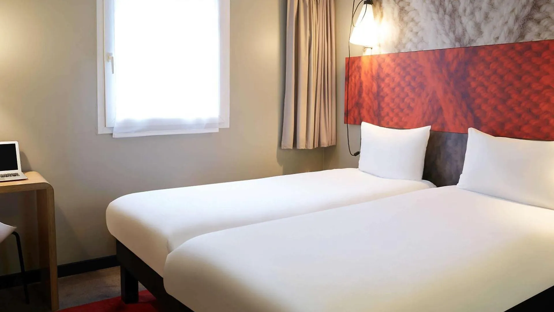 Ibis Canal Saint Martin Paris