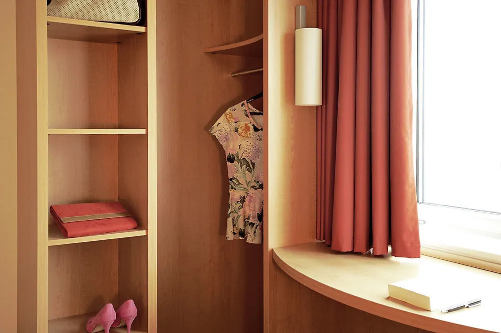 מלון Ibis Canal Saint Martin 3*