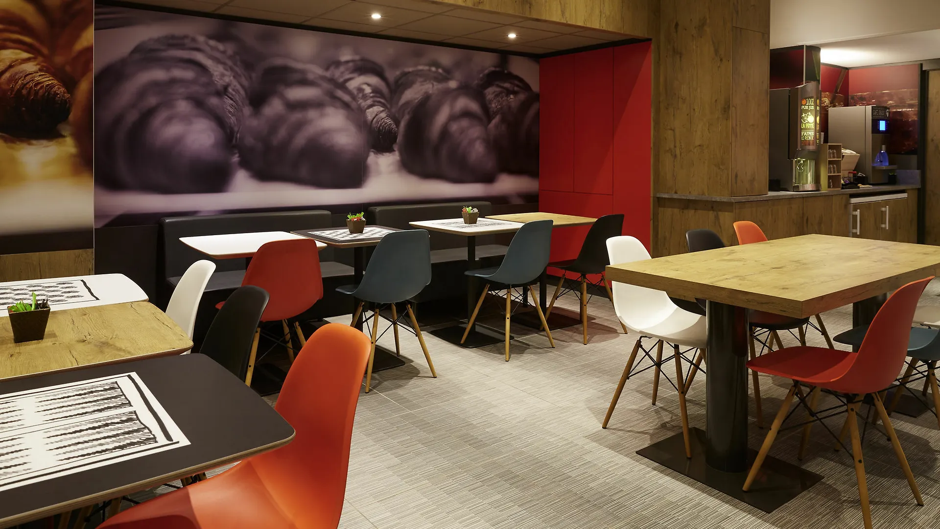 Ibis Canal Saint Martin Hotel Paris